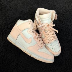 2021 Nike Wmns Dunk High 'Crimson Tint'