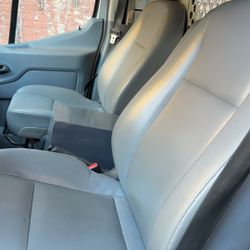 Ford 2015 transit 250 cargo 