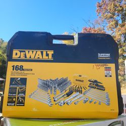 Dewalt tool set