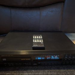Audiophile Luxman DZ-112 CD player 