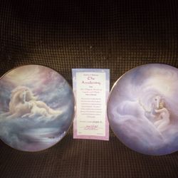 Unicorn Collectors Plate and Statue