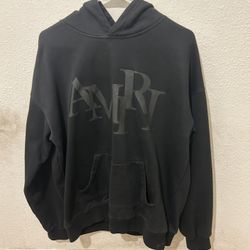 Black Amiri hoodie size M (used) ( shoot offer) cash,zelle,cashapp