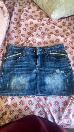 mini skirt