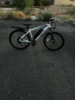 Fun hang E-bike