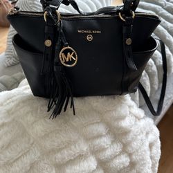 Michale Kors purse