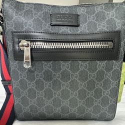 Gucci/Nike/Jordan/Off-White Items for Sale