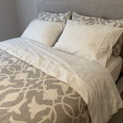 Barbara Barry Queen Bedding Set