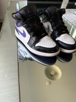 Size 1y Nikes Shoes