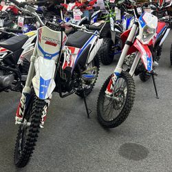 Full Size 250rr Dirt Bike 