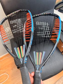 2 racquetball racquets. E-force dark star 170 grams.