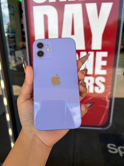 $85 to finance - Unlocked iPhone 12  (128GB)