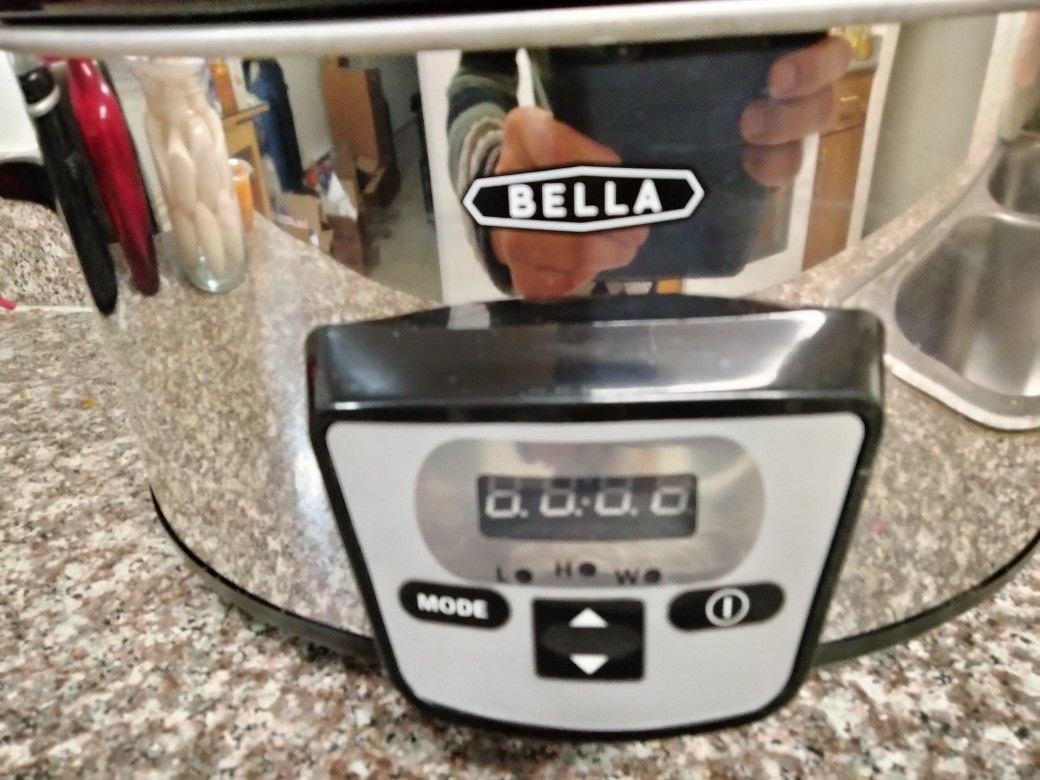 Bella - 5-qt. Slow Cooker with Dipper - Stainless Steel for Sale in Salem,  OR - OfferUp