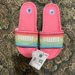 New Puma Slides Size 9