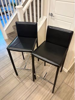 LEATHER Bar Stools – Set of 2 – Excellent Condition