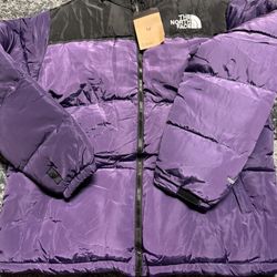 North Face 700 Puffer Size Large