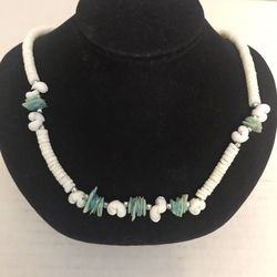 Vintage Shell White & Blue Choker Necklace 16"