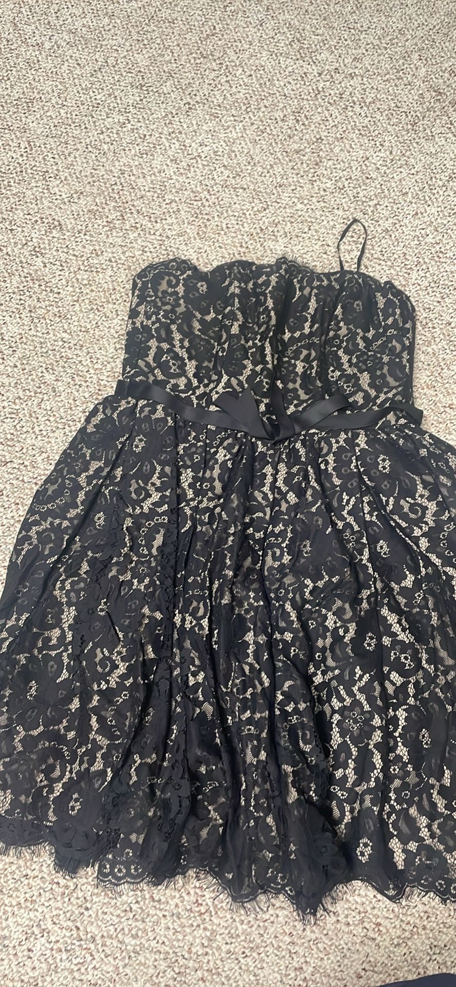 Formal Lace Dress. Size 8