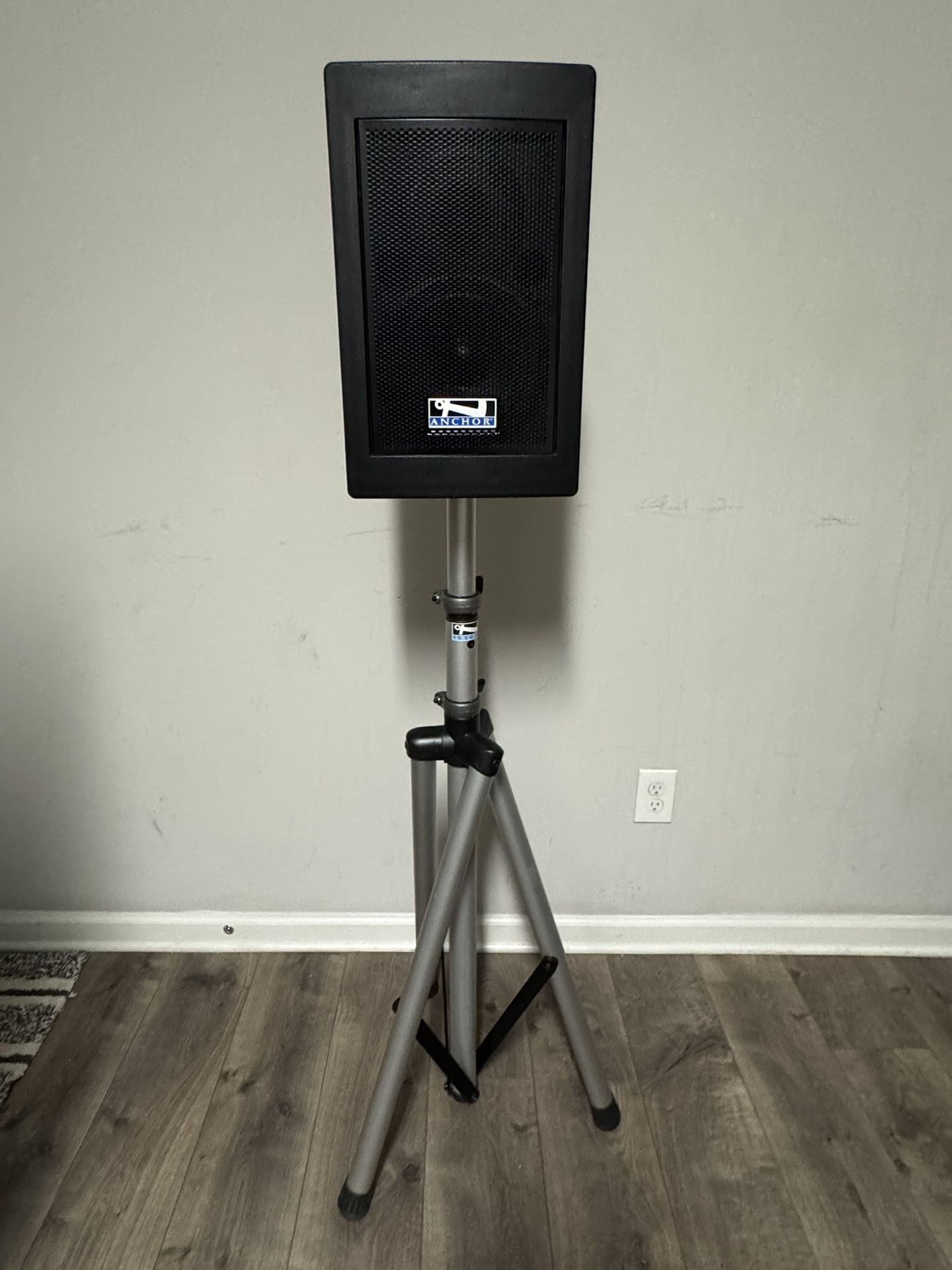 Archor Speaker With Stand 