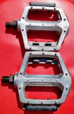 Vintage Aluminum Diamondback 1/2" BMX Pedals