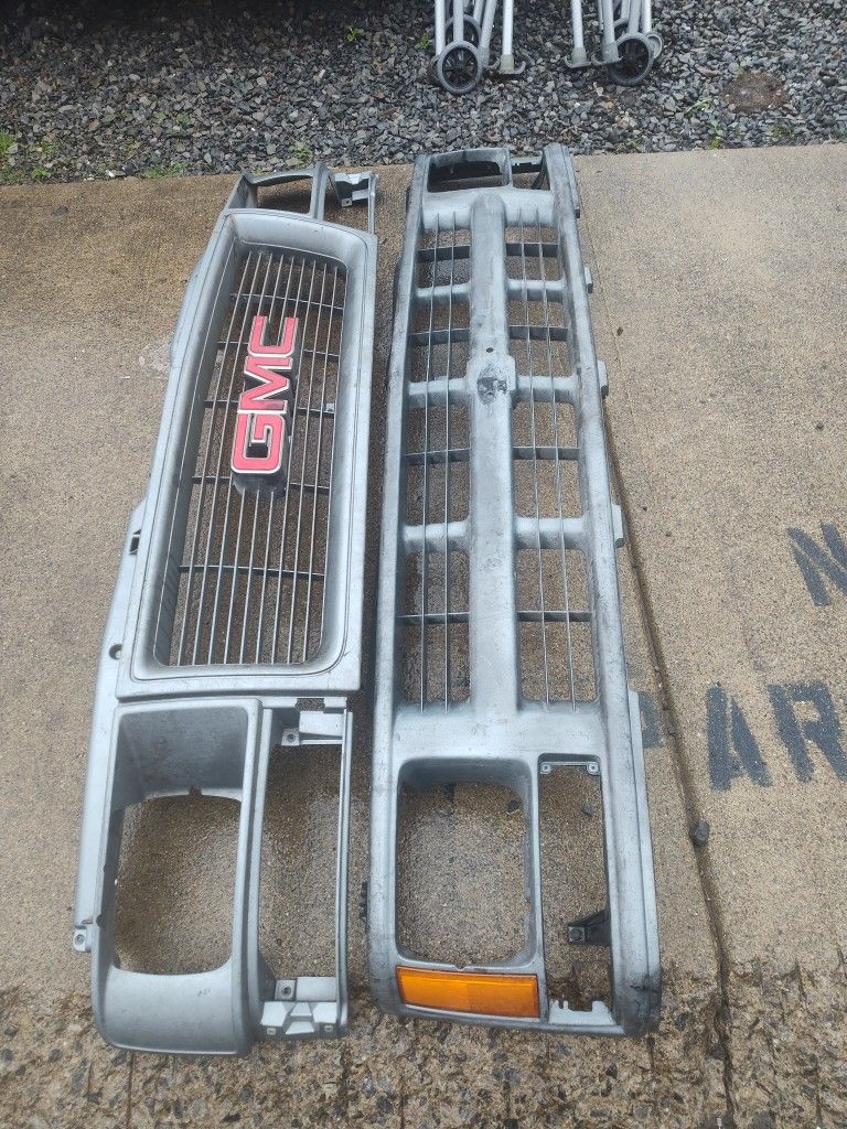 Chevy/GMC grills $60 takes both or trade.