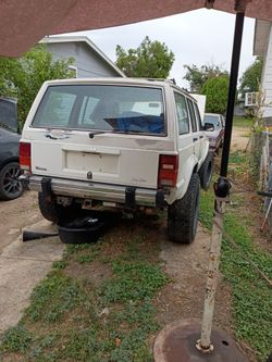 Jeep Cherokee,1986,v6