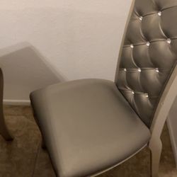 Family Kitchen Table 