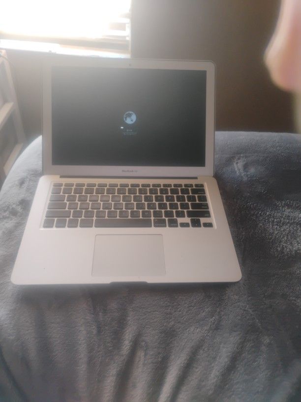 MacBook AIR