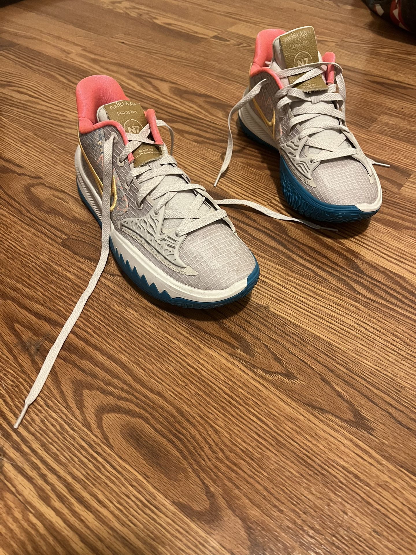 Nikes TB Basketball Shoes Men Size 10