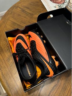 Nike Hypervenom Regn 1 8.5 (SEND OFFER)