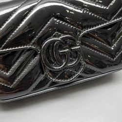 Gucci GG Marmont Matelassé Patent Mini Bag 