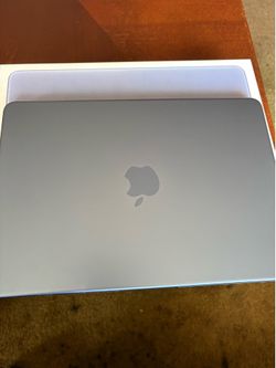 MacBook Neo 512GB w/Touch ID