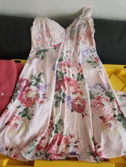 Women's comfortable night gown size L