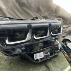 2025 FORD MUSTANG LEFT HEADLIGHT 