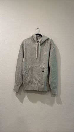 Nike Men’s club pullover fleece hoodie. Gray. Sz M