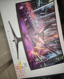 ALIENWARE 32 4K QD-OLED GAMING MONITOR