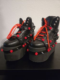 YRU Roses Qozmo Bondage Black Platform Sneakers Size 10 Women's
