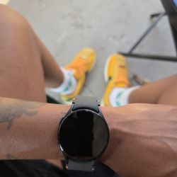Samsung Galaxy Watch FE 40mm LTE (Renewed, US Version) — Black | w/ Charger | Clean IMEI