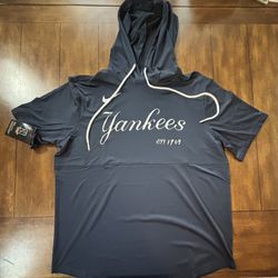 New York Yankees— Dri Fit Short Sleeved Hoodie — Size Large