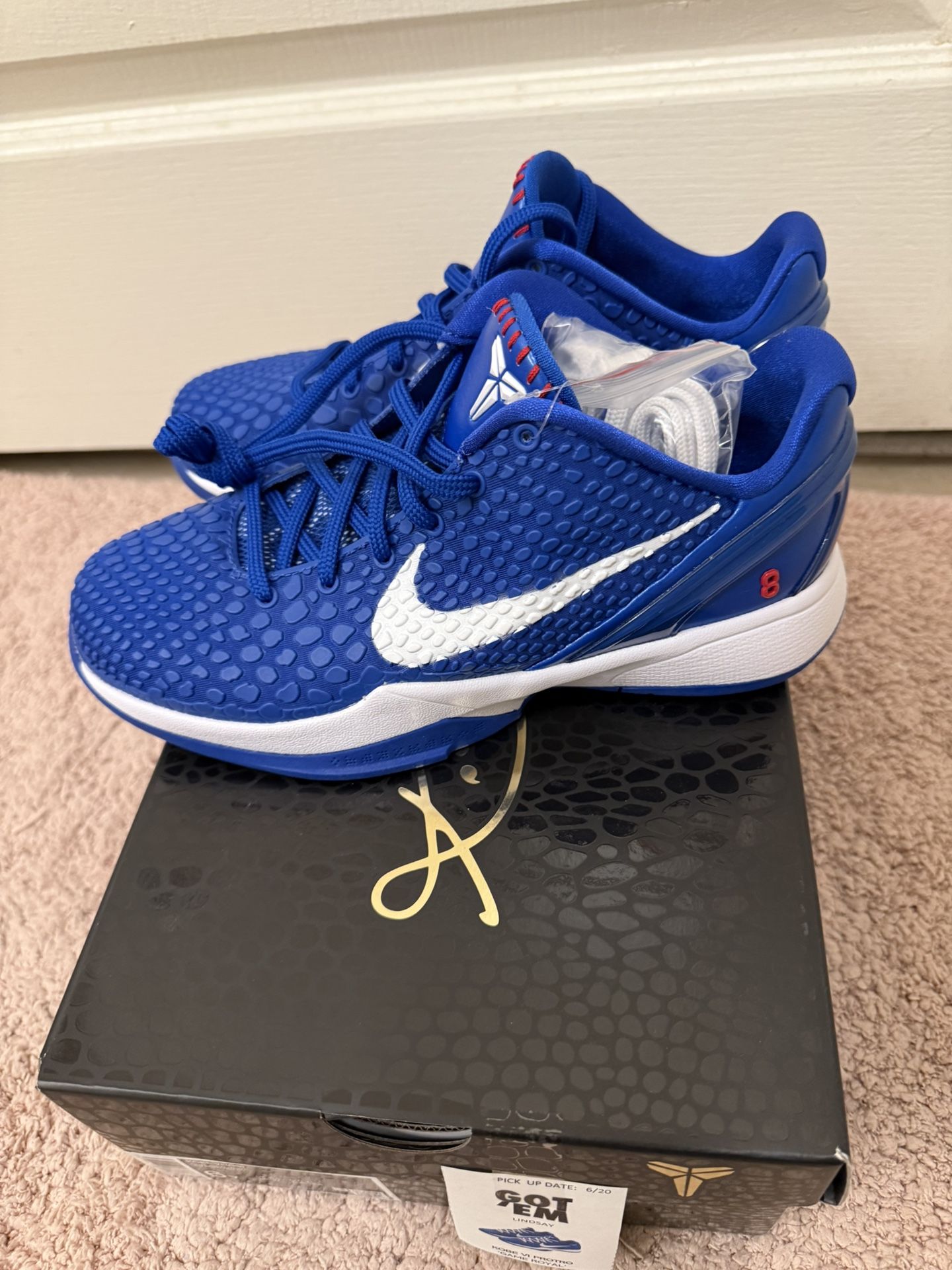 Kobe Dodger Nike Shoes Size 6 Men’s 