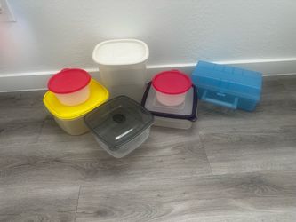 Containers/plastic