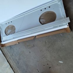 73 Inch Whit Quartz Countertop /Back Splash