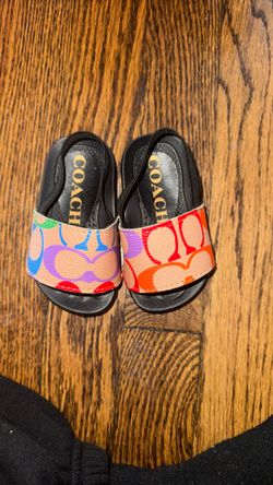 Baby Coach Slides Size 4