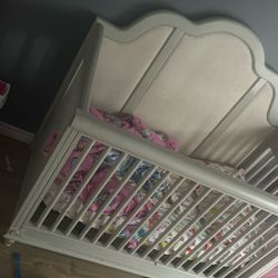 Baby Crib 