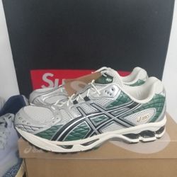 Asic MEN  GEL SZ 13 NEW W/BOX