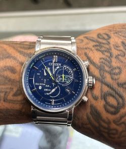 CITIZEN W770MV Bluetooth Eco-Drive Solar Men's Watch Silver Case Blue Dial used