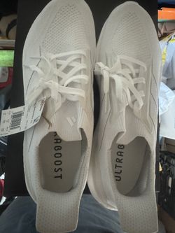 adidas Men's Ultraboost 5X Running Sneaker Size 12 New and never worn 