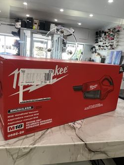 NEW MILWAUKEE M18 Handheld Vacuum 0892-20 
