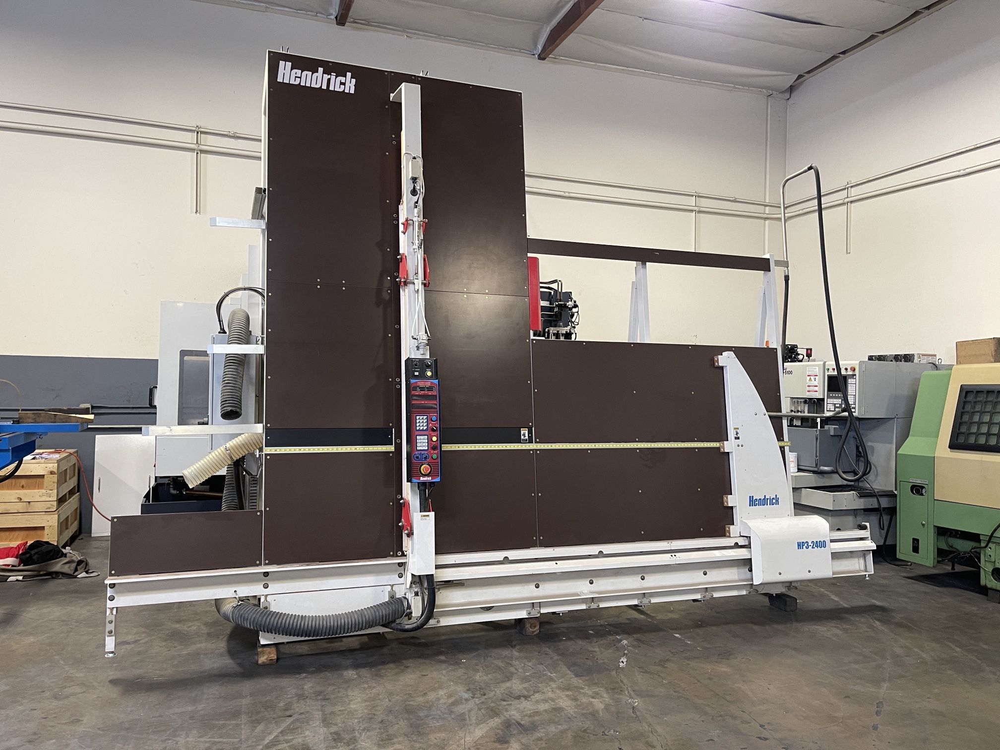 2014 HENDRICKS HP3-2400 VERTICAL BEAM PANEL SAW