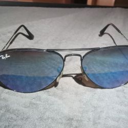 Authentic Ray-Ban Aviator 