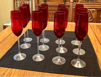 12 Vintage Red Champagne Flutes